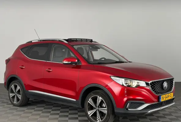 Luxury 45 kWh | LEDER | SCHUIFDAK ✅ 1e Eigenaar | SOH: 92,4% |