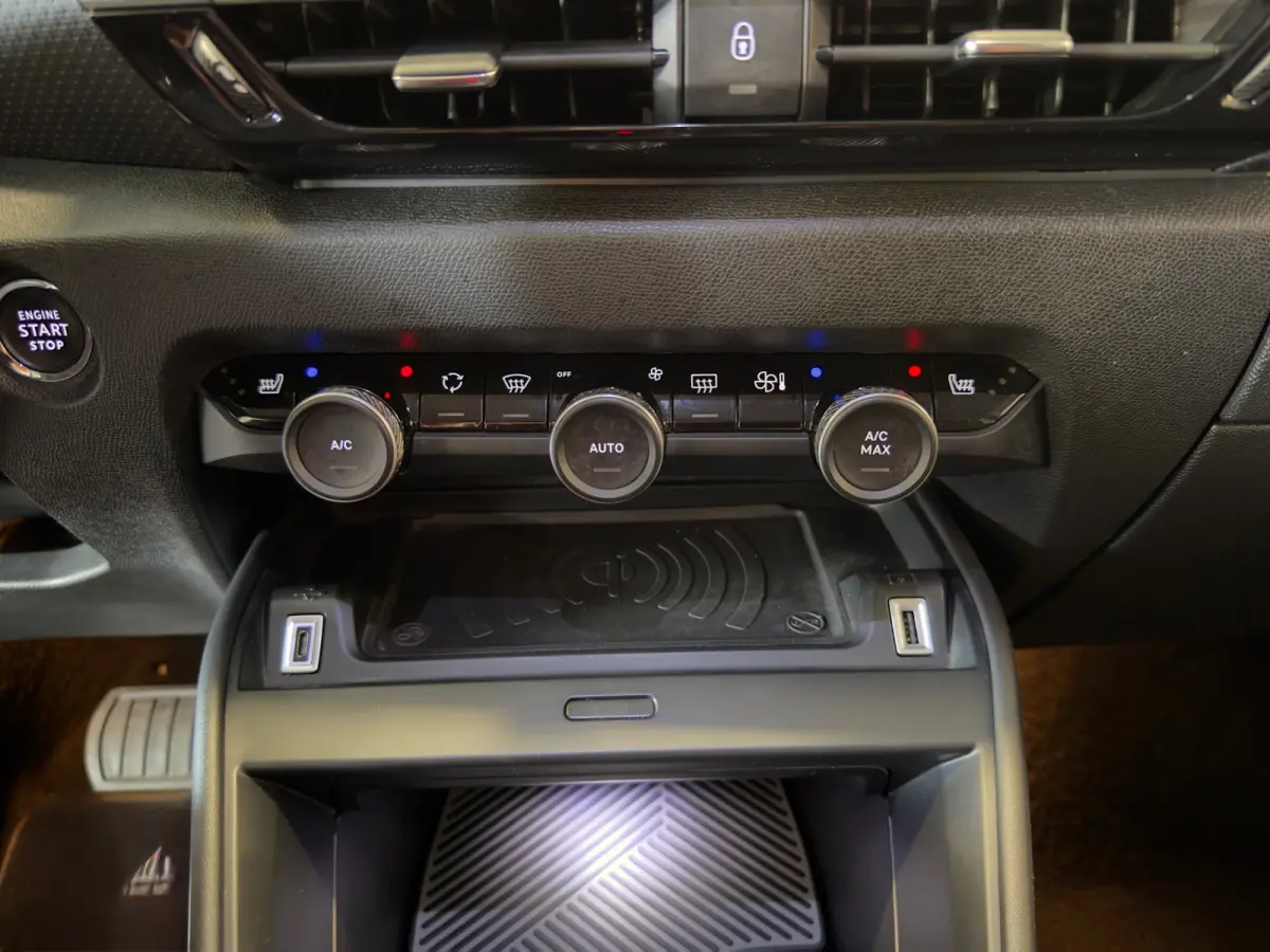 1.2 PureTech Shine| NAVIGATIE|ECC AIRCO|CRUISE|ELEC PAKKET