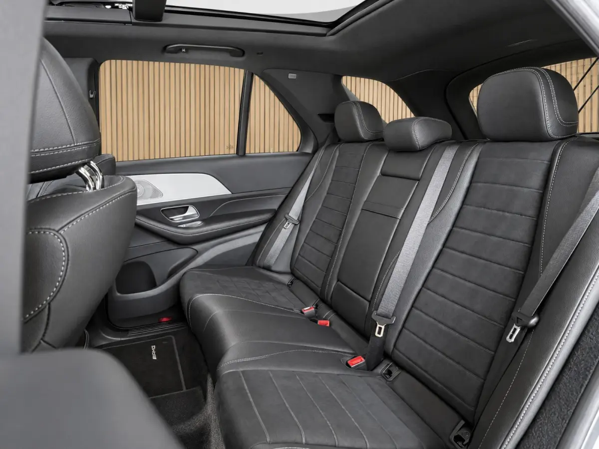 350 e 4MATIC Premium Plus AMG |Pano |Luchtvering |Burmester |Memory |360° |22''