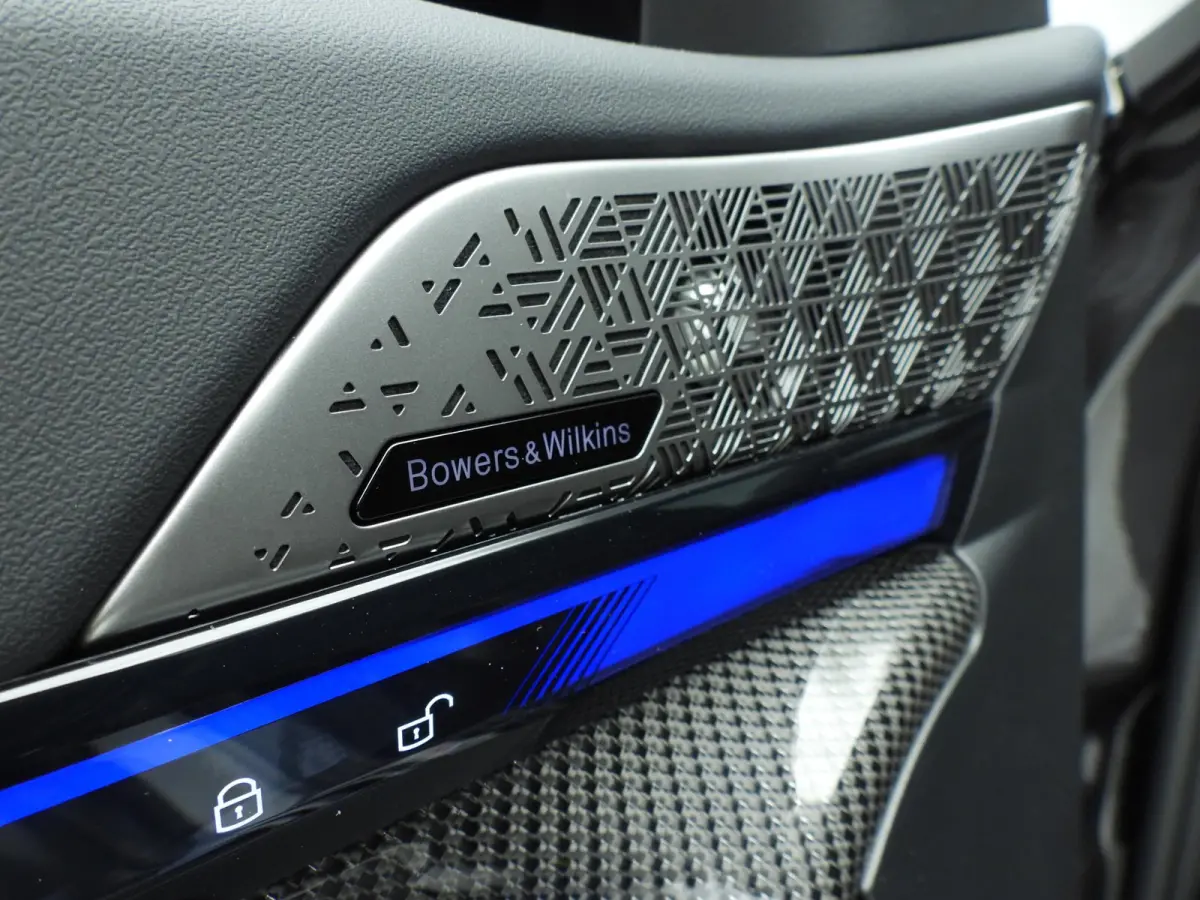 Touring Panoramadak / Trekhaak / Bowers & Wilkins / Driving assist prof / Getint glas / Alu wielen 20/21 inch