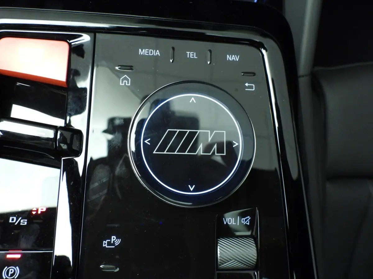Touring Panoramadak / Trekhaak / Bowers & Wilkins / Driving assist prof / Getint glas / Alu wielen 20/21 inch