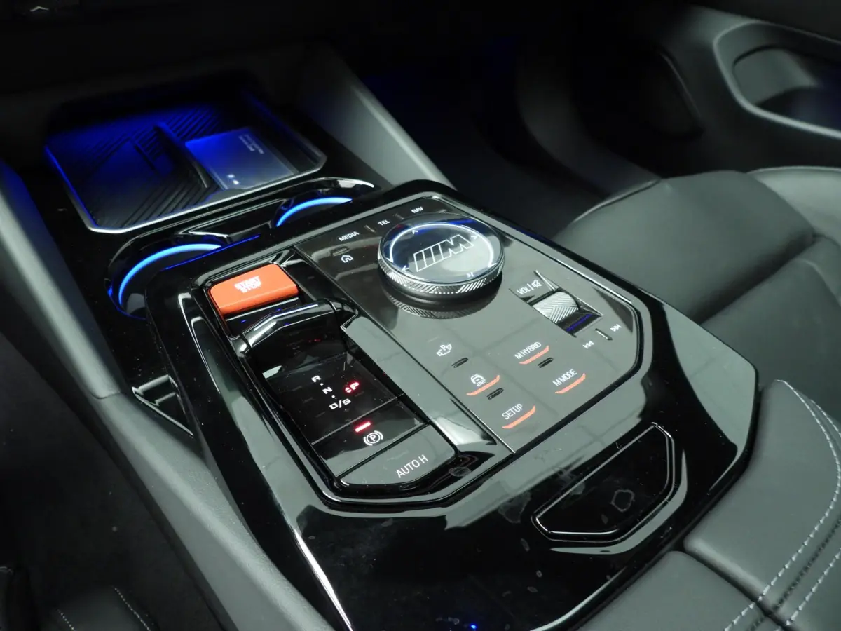 Touring Panoramadak / Trekhaak / Bowers & Wilkins / Driving assist prof / Getint glas / Alu wielen 20/21 inch