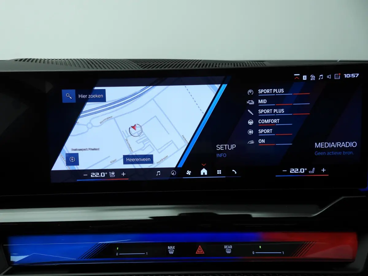Touring Panoramadak / Trekhaak / Bowers & Wilkins / Driving assist prof / Getint glas / Alu wielen 20/21 inch
