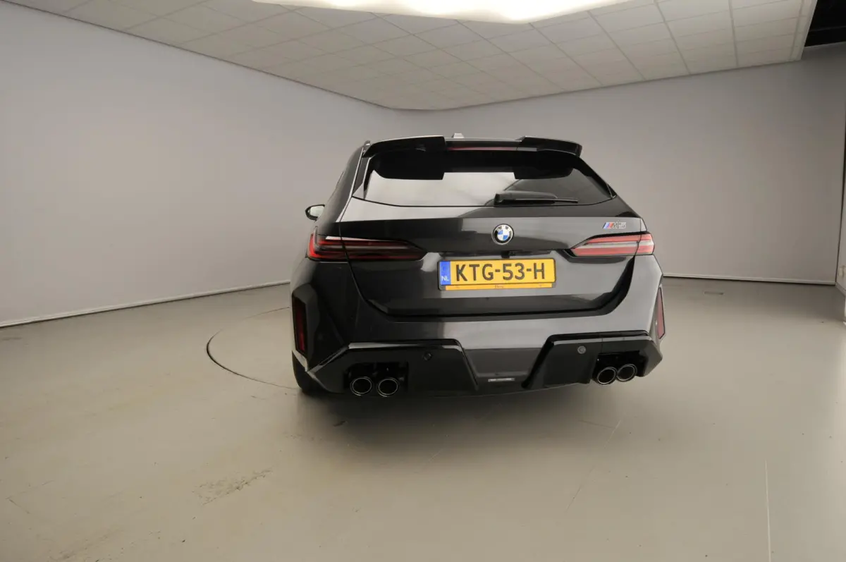 Touring Panoramadak / Trekhaak / Bowers & Wilkins / Driving assist prof / Getint glas / Alu wielen 20/21 inch