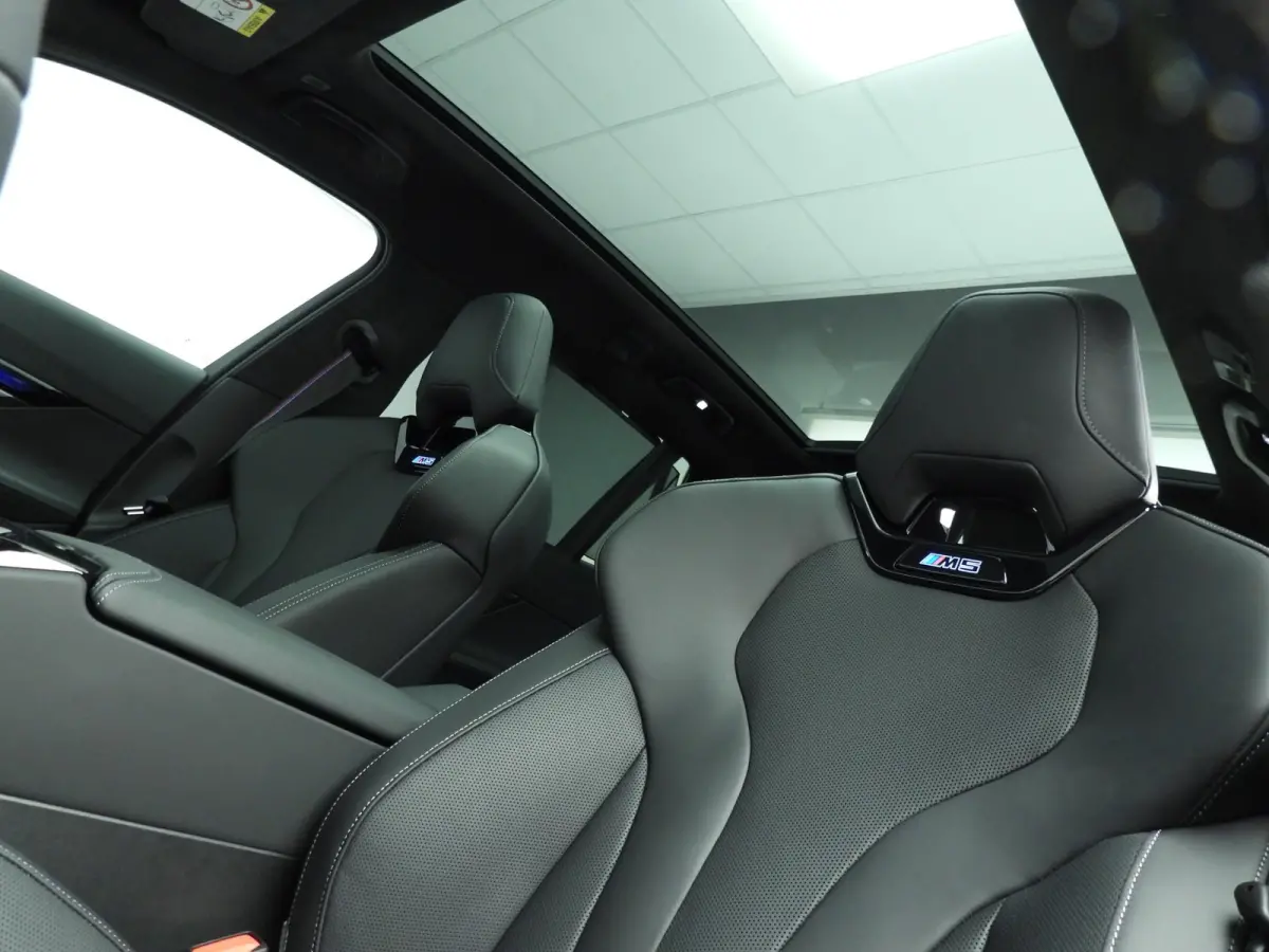 Touring Panoramadak / Trekhaak / Bowers & Wilkins / Driving assist prof / Getint glas / Alu wielen 20/21 inch