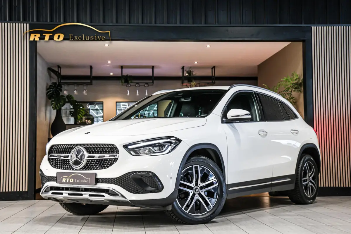Luxury 200 TREKHAAK CARPLAY NAVI ADAPTIEF CRUISE ECC.