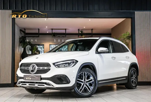Luxury 200 TREKHAAK CARPLAY NAVI ADAPTIEF CRUISE ECC.