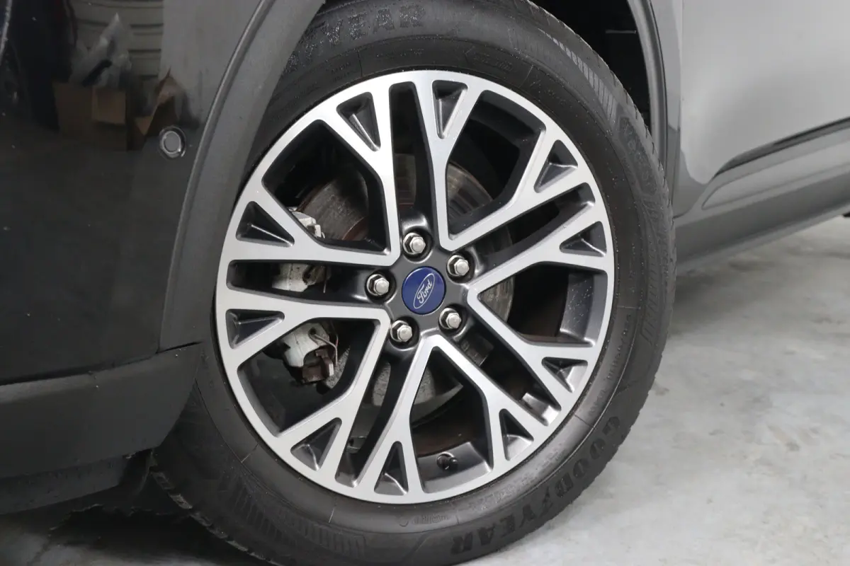2.5 PHEV Titanium | 1e Eigenaar! | SOH 94 | Cruise Adaptive | Navi | Camera | Clima | BLIS | Parkeersensoren V+A | Keyless | Lichtmetalen Velgen