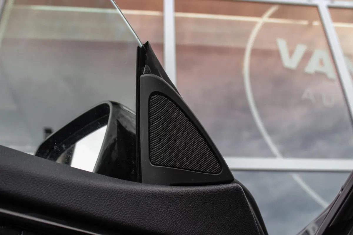 420i High Executive M Sport | Innovation pakket | Head-up display | LED adaptief | HiFi audio | Keyless entry | Shadow Line | Grootlichtassistent | Stoelverwarming