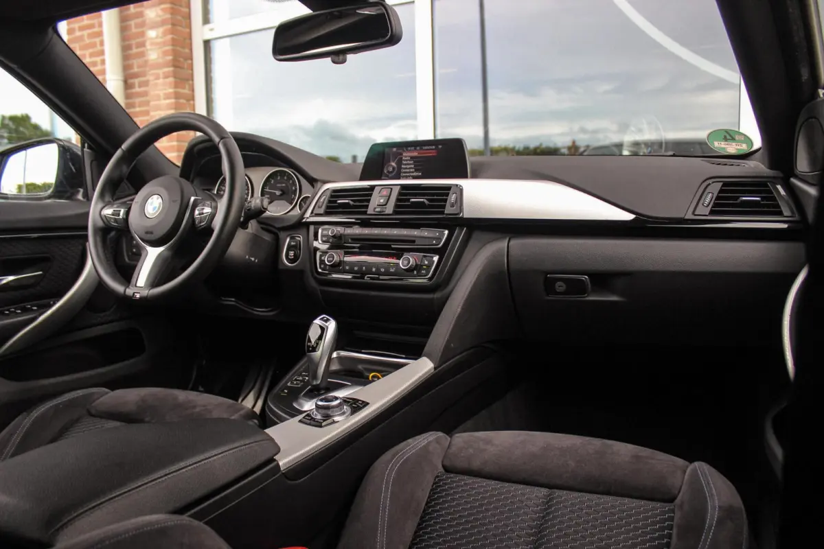 420i High Executive M Sport | Innovation pakket | Head-up display | LED adaptief | HiFi audio | Keyless entry | Shadow Line | Grootlichtassistent | Stoelverwarming