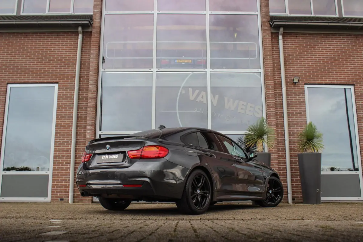 420i High Executive M Sport | Innovation pakket | Head-up display | LED adaptief | HiFi audio | Keyless entry | Shadow Line | Grootlichtassistent | Stoelverwarming