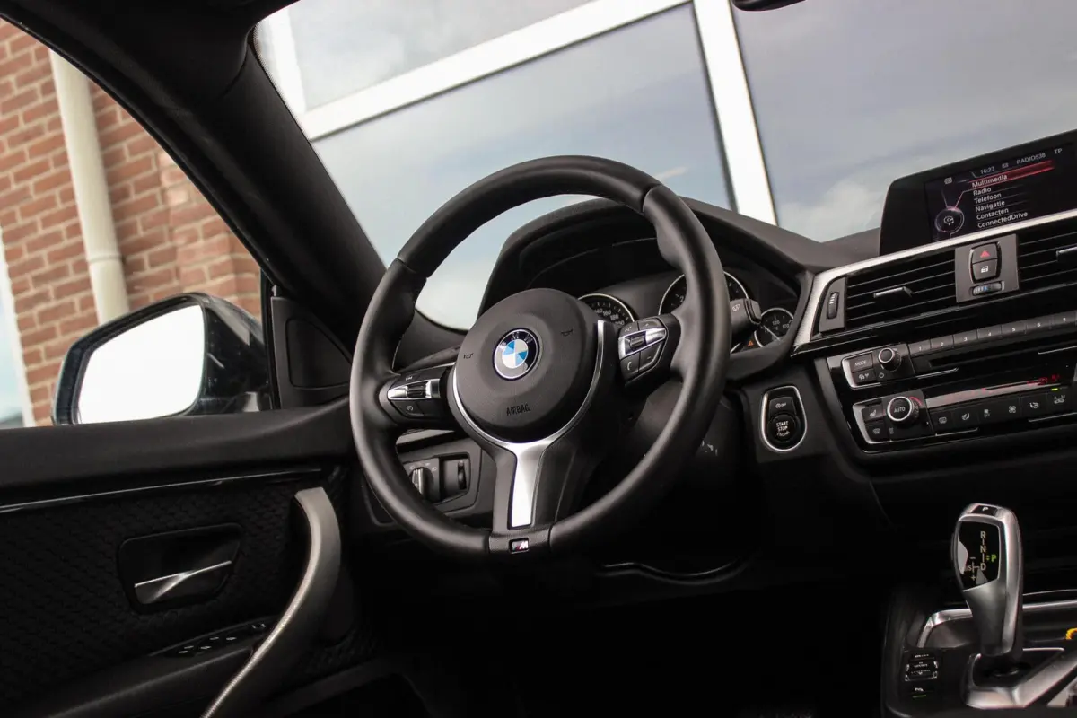 420i High Executive M Sport | Innovation pakket | Head-up display | LED adaptief | HiFi audio | Keyless entry | Shadow Line | Grootlichtassistent | Stoelverwarming