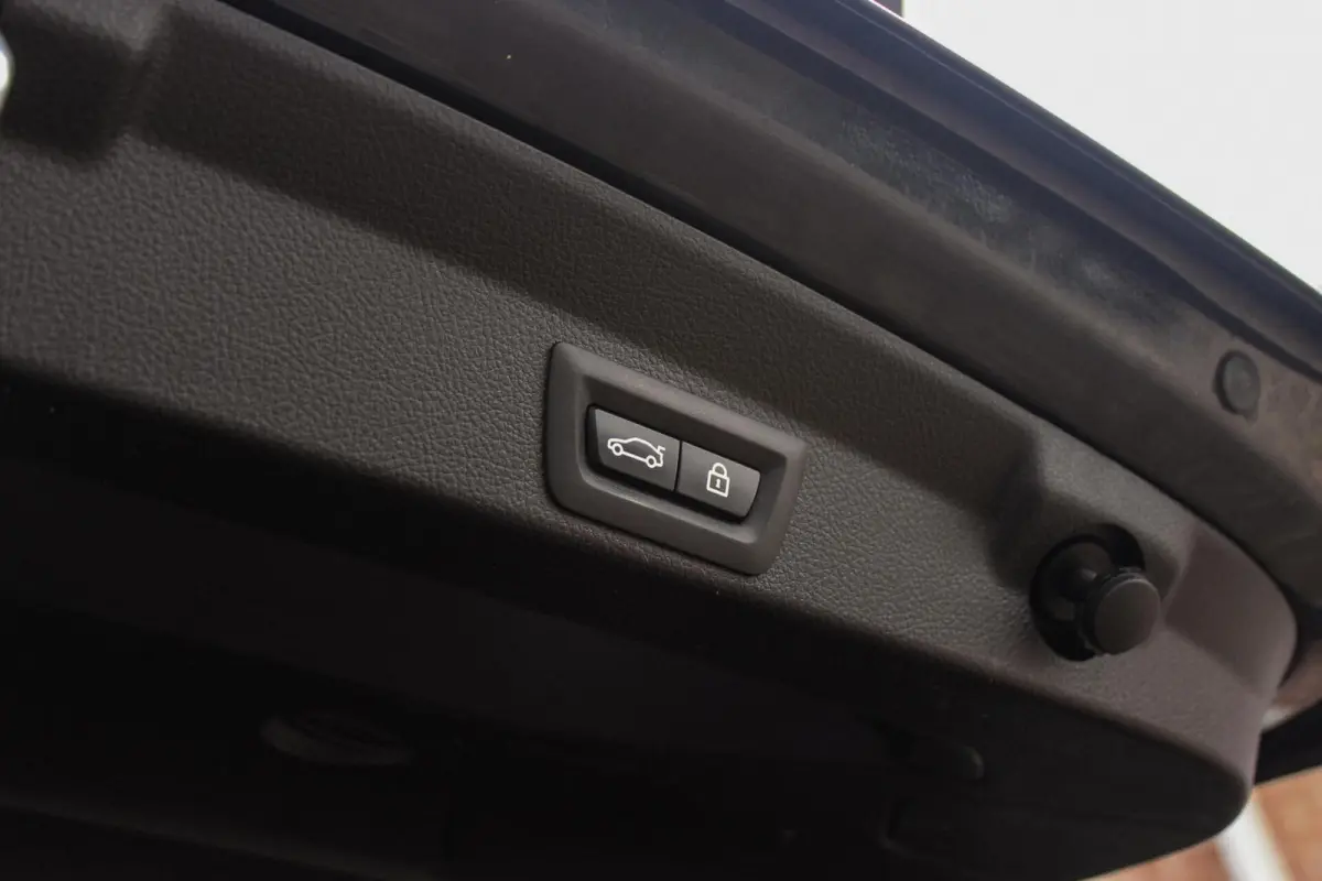 420i High Executive M Sport | Innovation pakket | Head-up display | LED adaptief | HiFi audio | Keyless entry | Shadow Line | Grootlichtassistent | Stoelverwarming