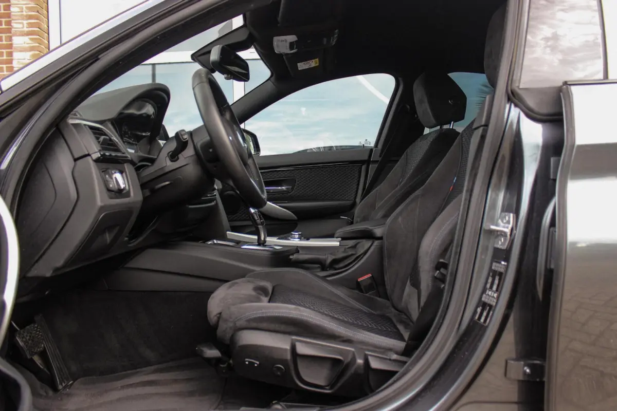 420i High Executive M Sport | Innovation pakket | Head-up display | LED adaptief | HiFi audio | Keyless entry | Shadow Line | Grootlichtassistent | Stoelverwarming