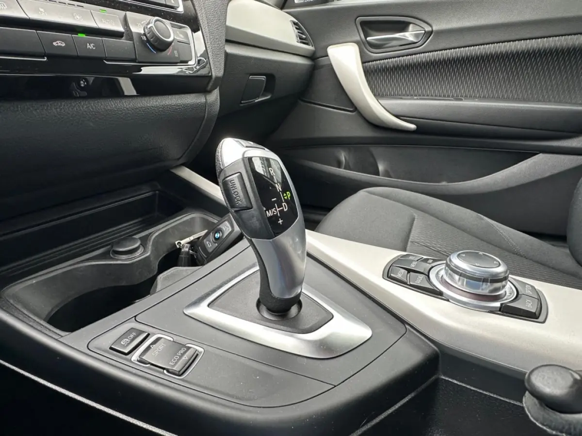 118i Corporate Lease Executive | Automaat | Navi | Cruise | LED
