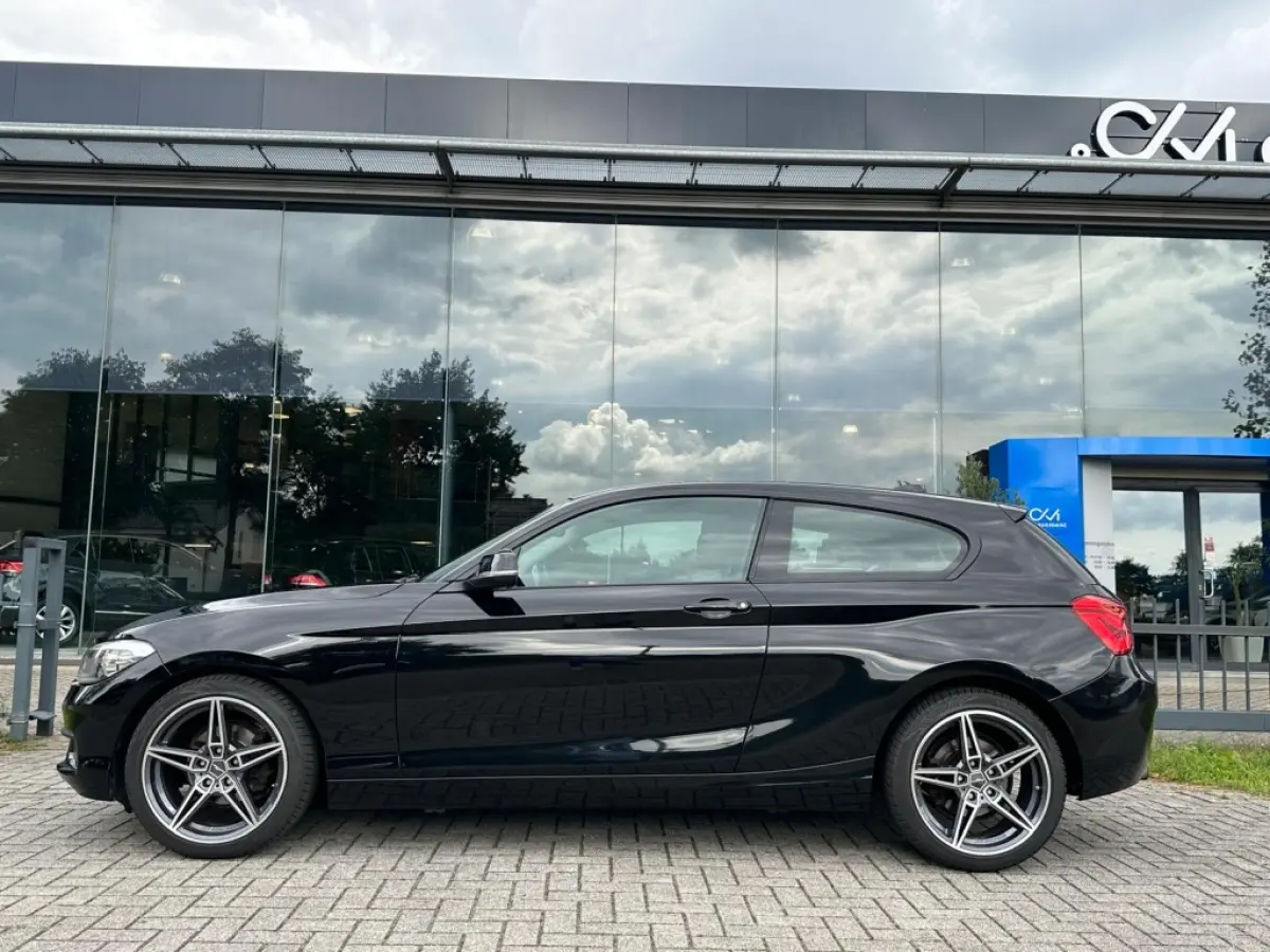118i Corporate Lease Executive | Automaat | Navi | Cruise | LED