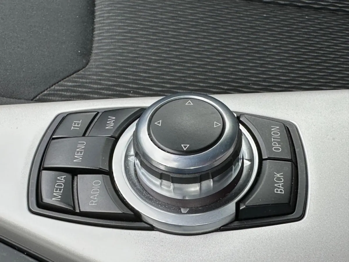 118i Corporate Lease Executive | Automaat | Navi | Cruise | LED