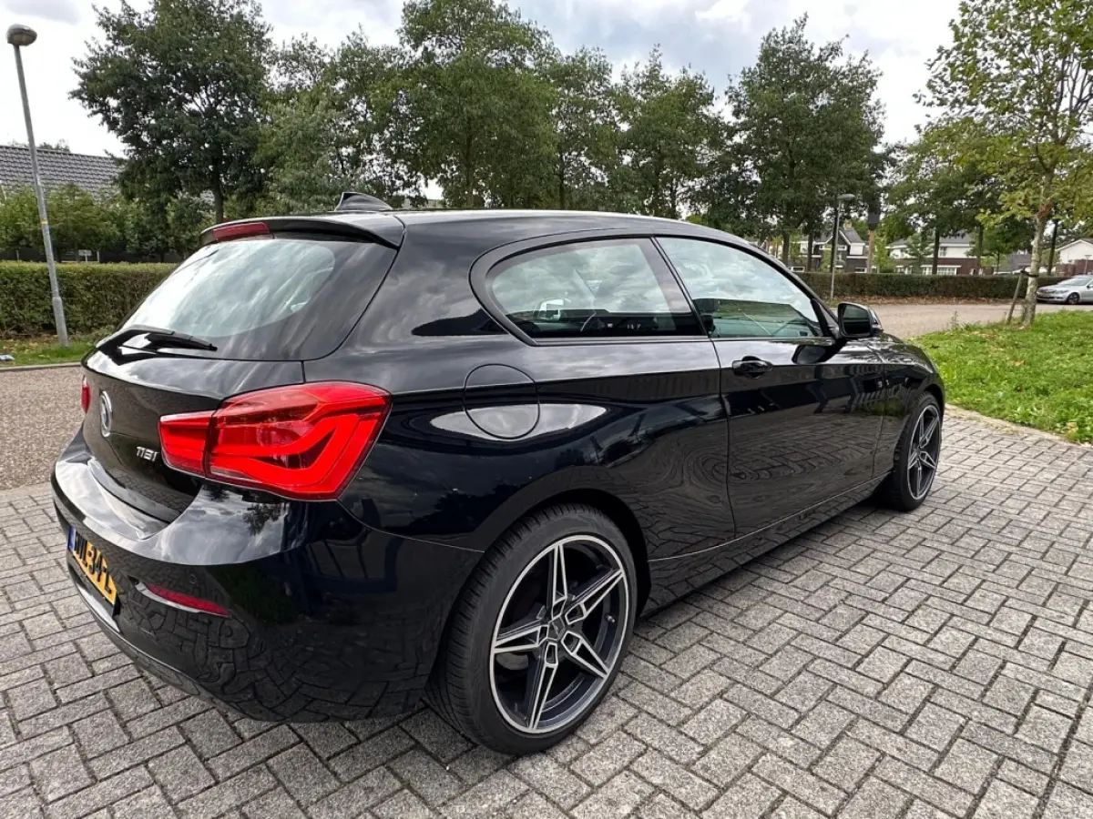 118i Corporate Lease Executive | Automaat | Navi | Cruise | LED