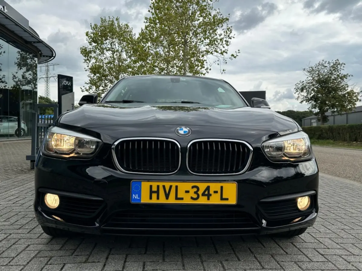 118i Corporate Lease Executive | Automaat | Navi | Cruise | LED