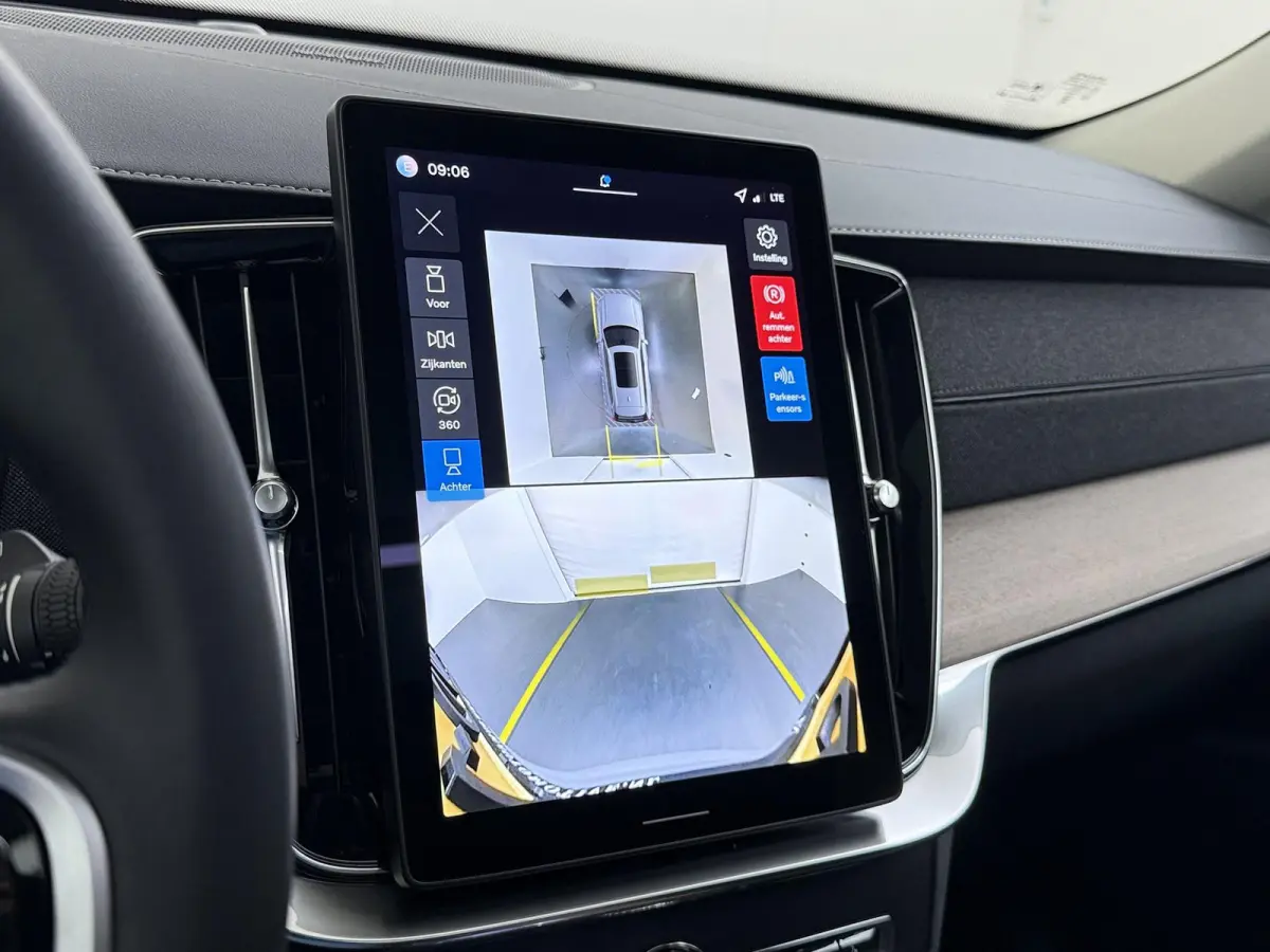 2.0 T8 Plug-in hybrid AWD Plus Dark VAN:69.900,- VOOR:64.877,- UW HERFSTVOORDEEL:5.023,- ACC | APPLE CARP. | 7. PERSOONS | PANNO. DAK | 360˚ CAMERA |