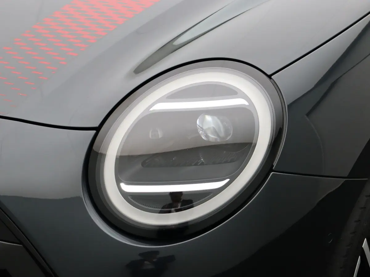 3 deurs SE John Cooper Works + Pakket XL + Stuurwielrand Verwarmd + Panoramadak + Driving Assistant Plus + Harman Kardon + 18''