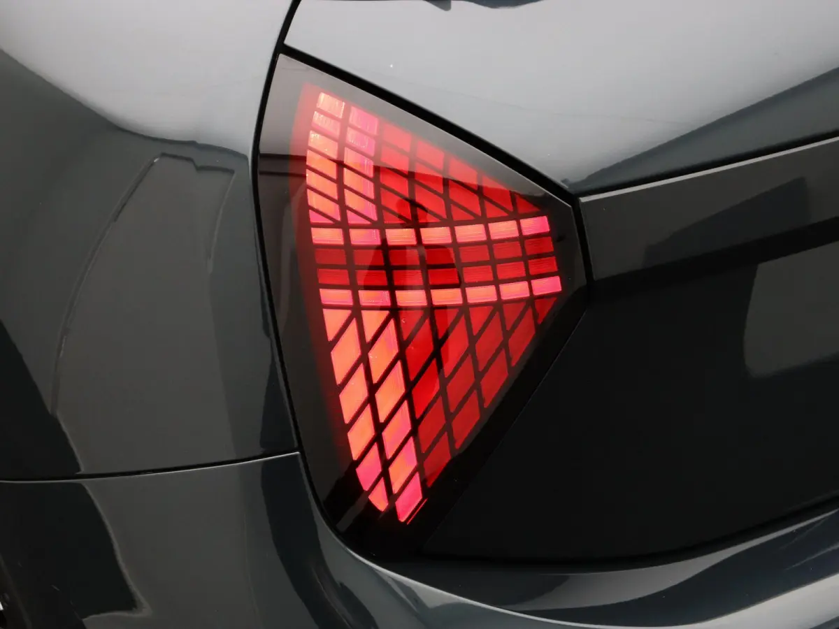 3 deurs SE John Cooper Works + Pakket XL + Stuurwielrand Verwarmd + Panoramadak + Driving Assistant Plus + Harman Kardon + 18''