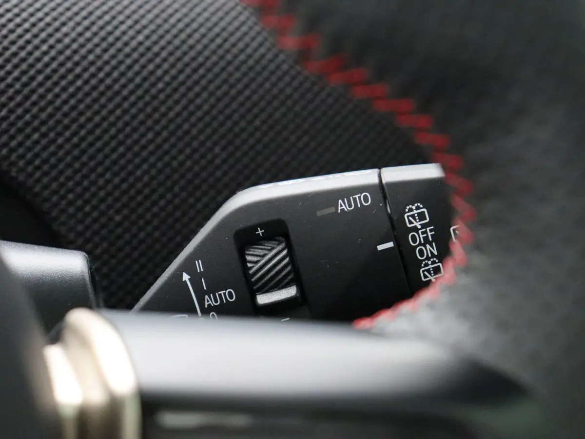 3 deurs SE John Cooper Works + Pakket XL + Stuurwielrand Verwarmd + Panoramadak + Driving Assistant Plus + Harman Kardon + 18''