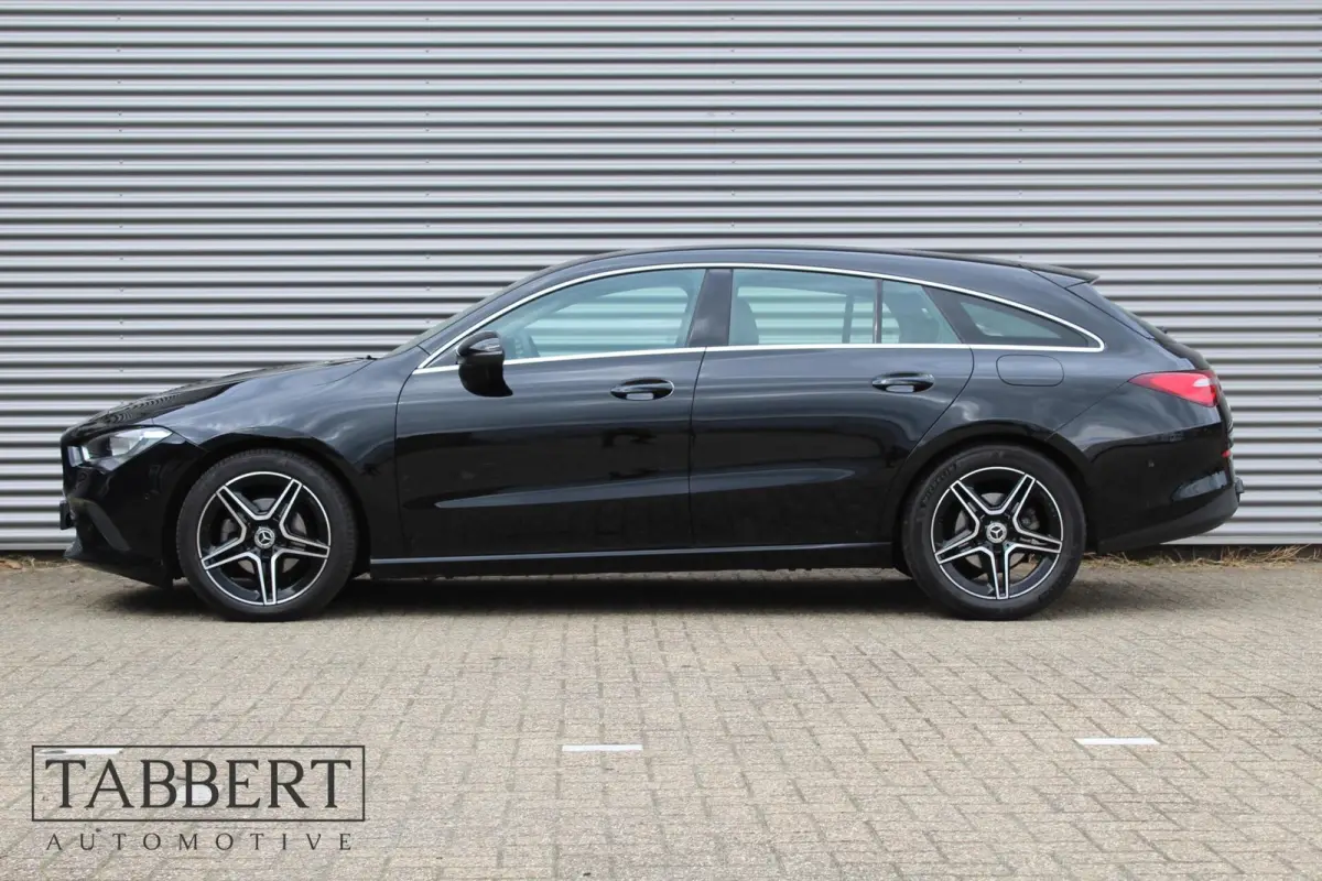 180 Business AMG Zwart