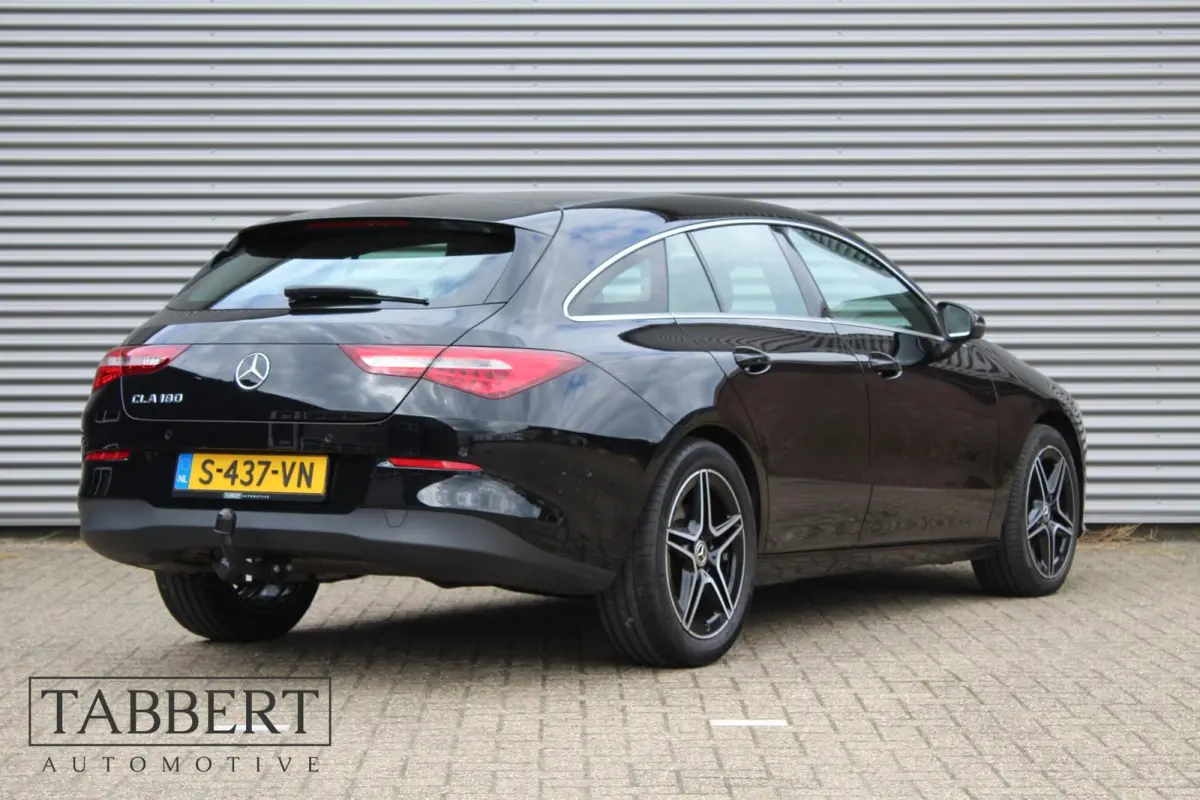 180 Business AMG Zwart