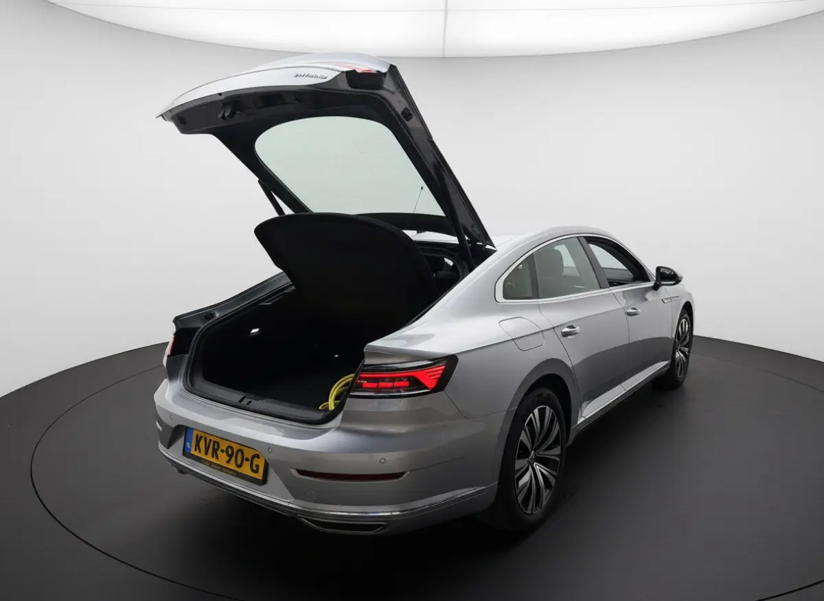 eHybrid 218PK DSG ELEGANCE BUSINESS LEDER/VIRTUAL/CAMERA