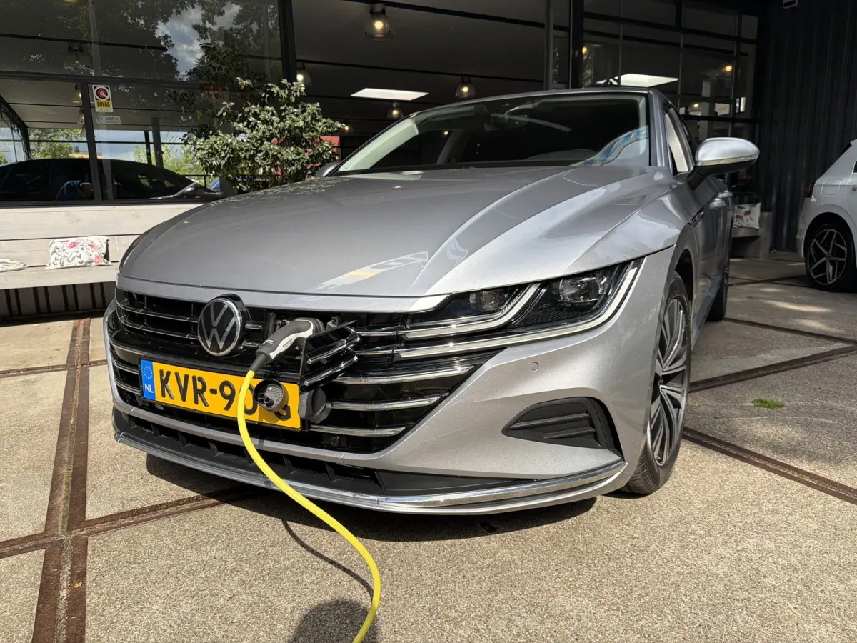 eHybrid 218PK DSG ELEGANCE BUSINESS LEDER/VIRTUAL/CAMERA
