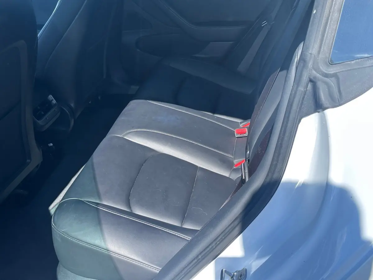 Standard RWD Plus 60 kWh DEALER OND 1 EIGENAAR