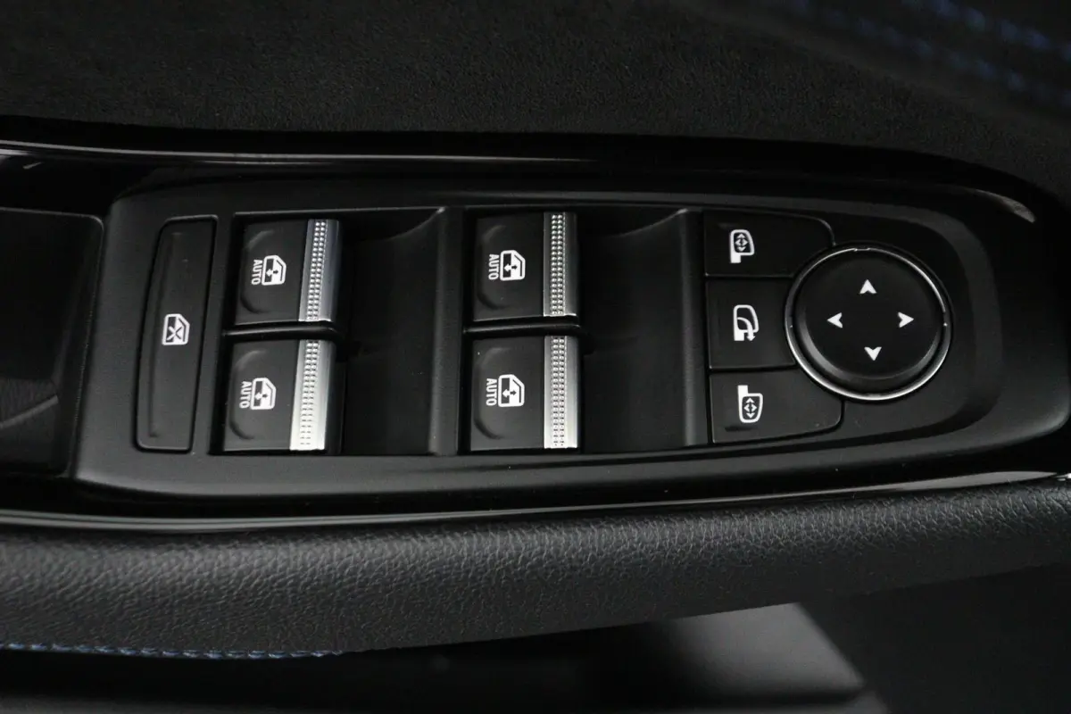 techno esprit Alpine E-Tech full hybrid 200 | Trekhaak | Parkeercamera |