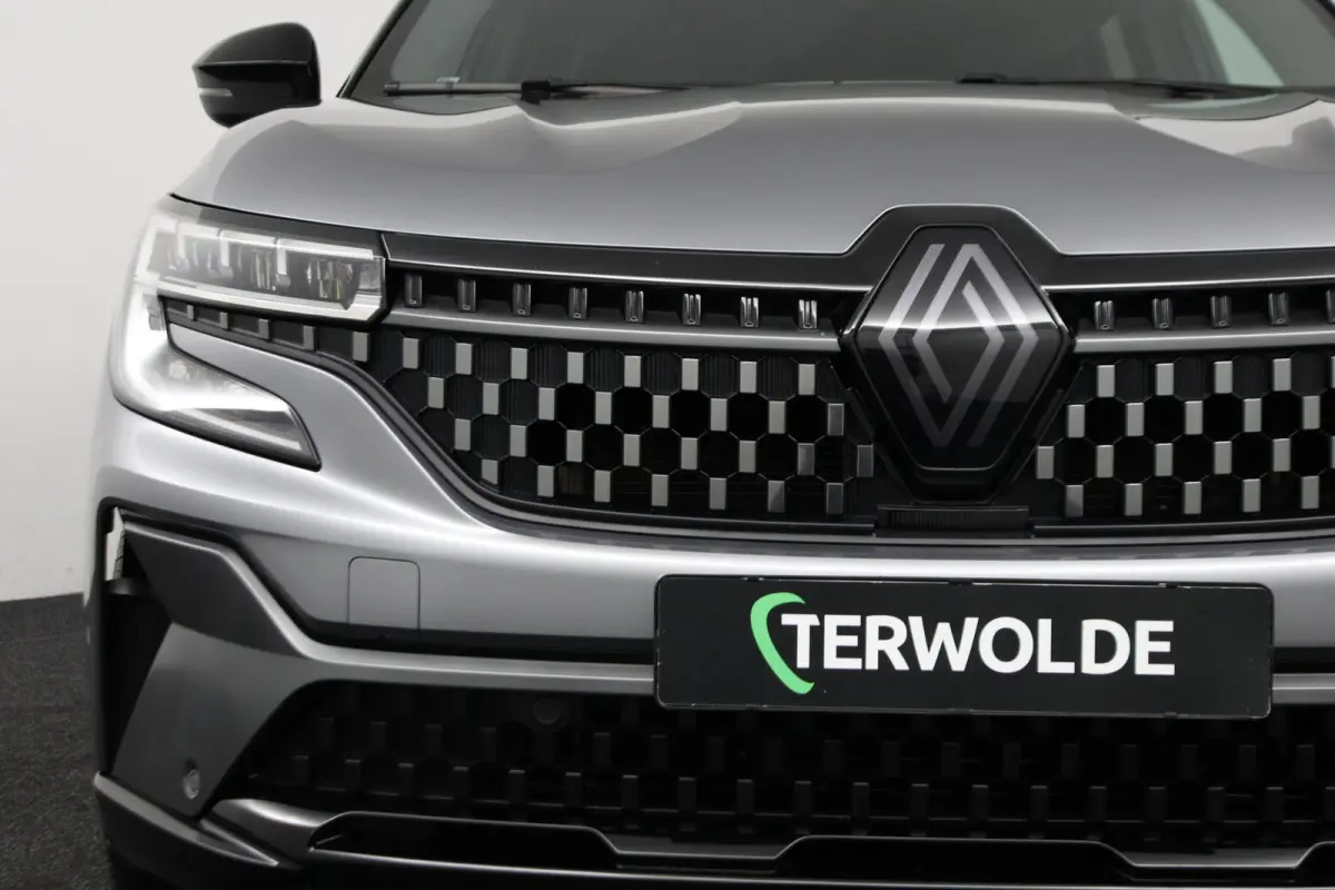 techno esprit Alpine E-Tech full hybrid 200 | Trekhaak | Parkeercamera |