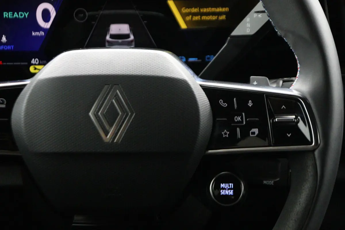 techno esprit Alpine E-Tech full hybrid 200 | Trekhaak | Parkeercamera |