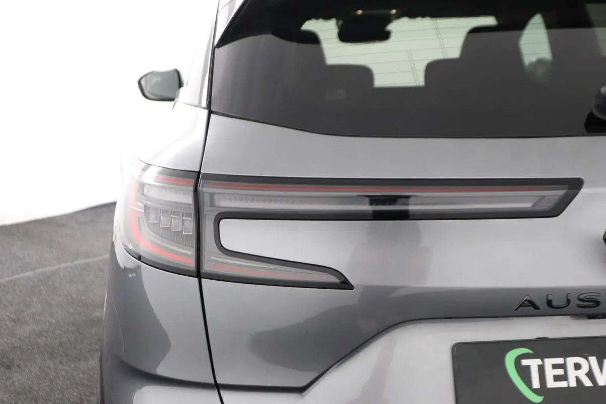 techno esprit Alpine E-Tech full hybrid 200 | Trekhaak | Parkeercamera |