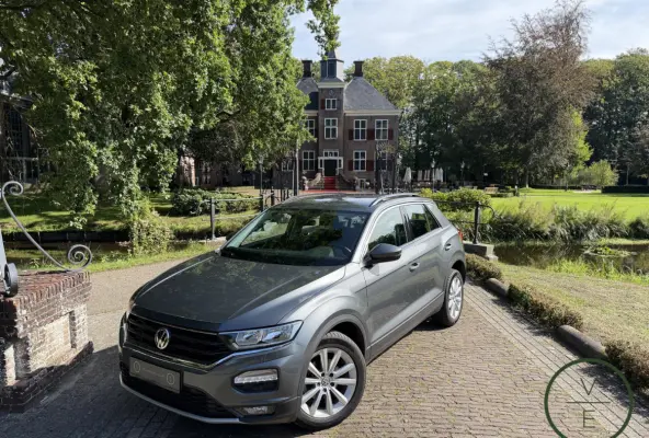 1.5 TSI Style | 51.000KM !! | Camera | Trekhaak | Keyless | Adaptive | CarPlay |