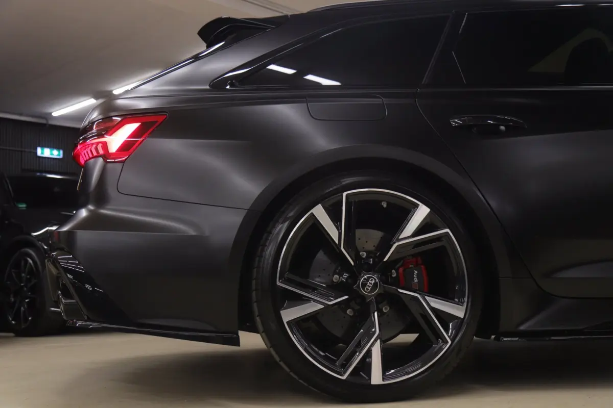 RS TFSI quattro Dynamic+ /CERAMIC/PANO/360/SOFTC/BOMVOL