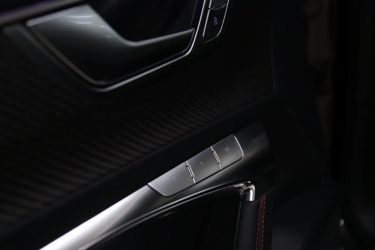 RS TFSI quattro Dynamic+ /CERAMIC/PANO/360/SOFTC/BOMVOL
