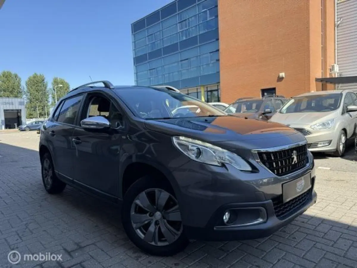 1.2 Benzine Style Navi Cruise C Parkeersensoren