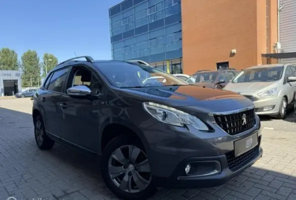 1.2 Benzine Style Navi Cruise C Parkeersensoren