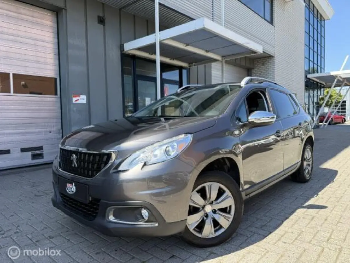 1.2 Benzine Style Navi Cruise C Parkeersensoren