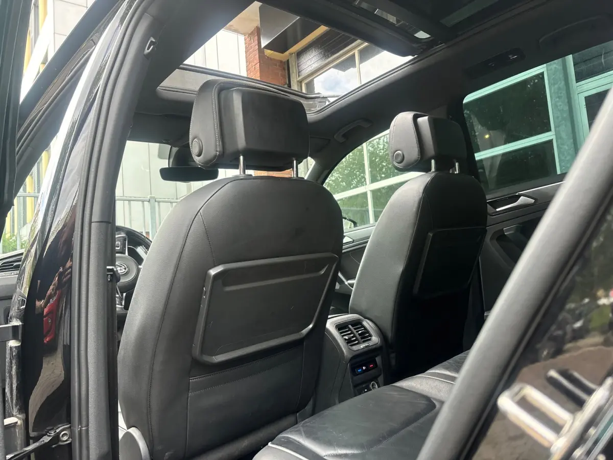 2.0 TDI 4Motion 3x R-LINE | PANO | VIRTUAL | LED | LEER |