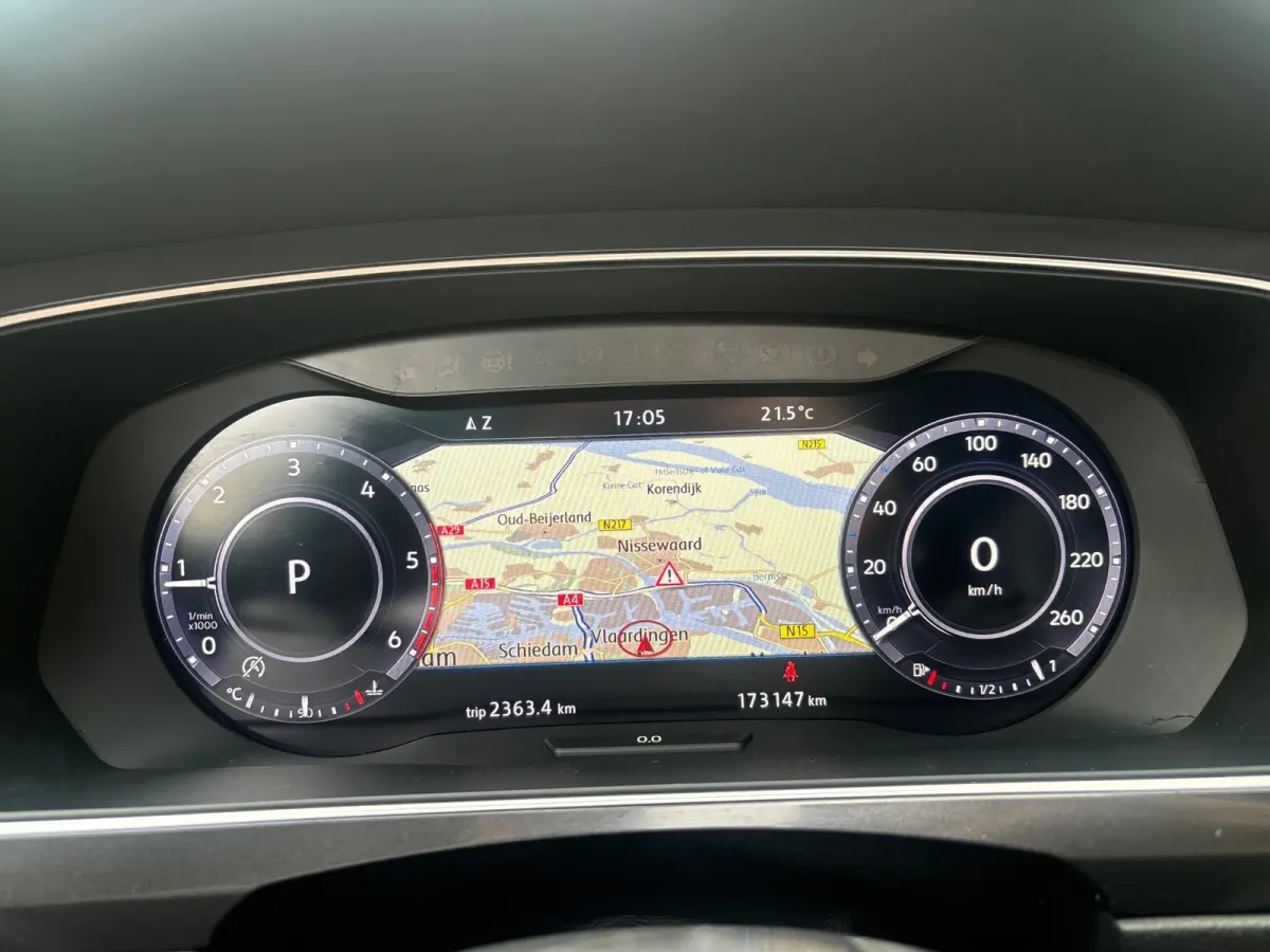 2.0 TDI 4Motion 3x R-LINE | PANO | VIRTUAL | LED | LEER |