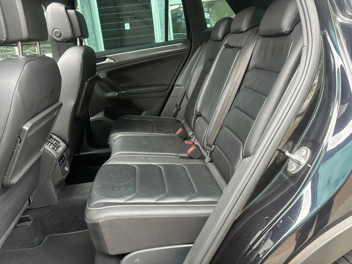 2.0 TDI 4Motion 3x R-LINE | PANO | VIRTUAL | LED | LEER |