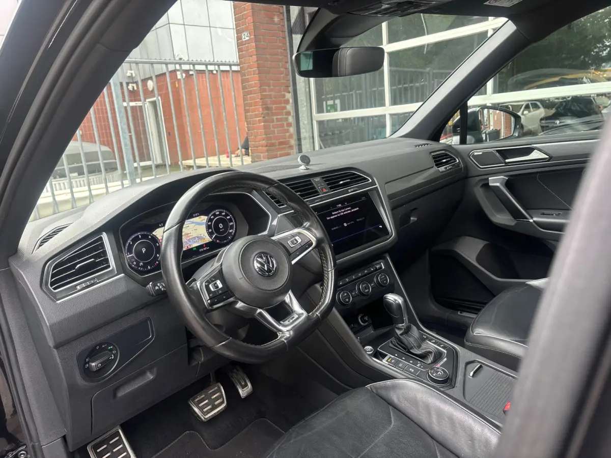 2.0 TDI 4Motion 3x R-LINE | PANO | VIRTUAL | LED | LEER |
