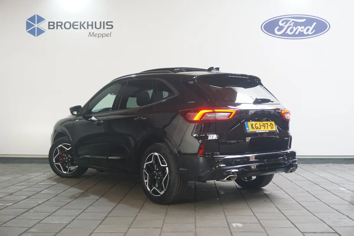 2.5 PHEV ST-Line X | Full Options! | Trekhaak Wegklapbaar | Panoramadak | Winter Pakket | Matrix LED |