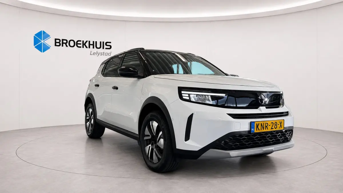 GS | 17" Lichtmetalen velgen in Zwart met 215/60 R17 banden | Dode hoek waarschuwing | LED achterlichten