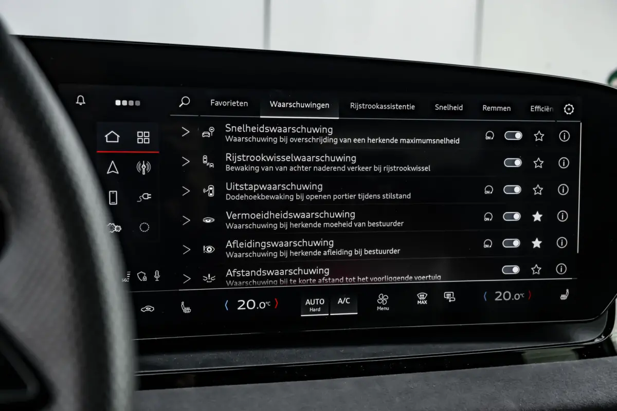 S edition Performance 100 kWh 388PK | Luchtvering | Panoramadak | Head-up display | Bang & Olufsen incl. hoofdsteun