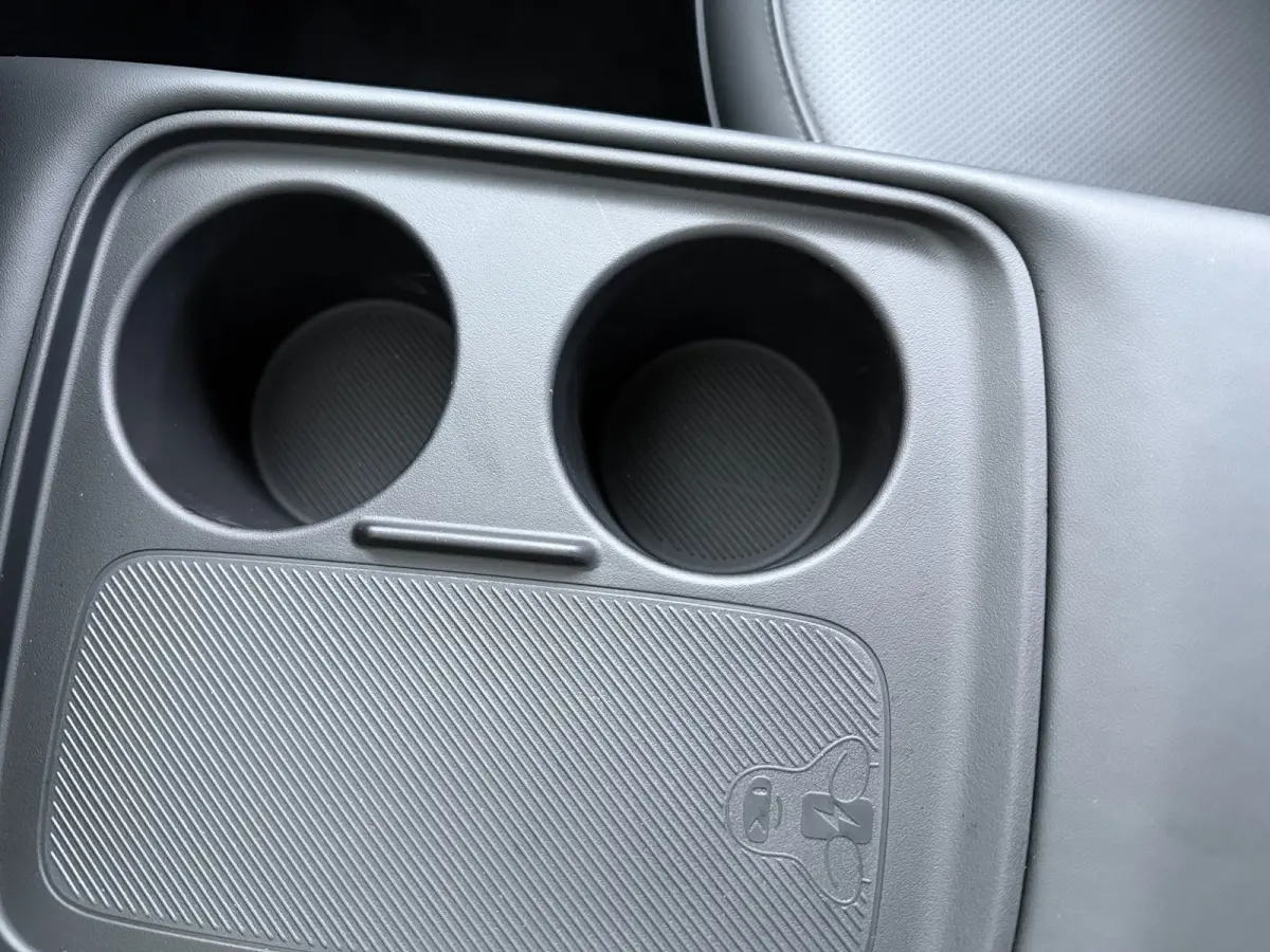 ProMax Design 53 kWh | Achterbank in delen neerklapbaar | Airco (automatisch) | Apple Carplay/Android Auto|telefoonintegratie premium